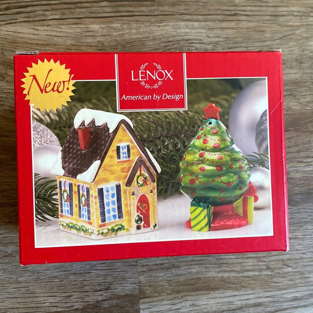 Lenox Salt Pepper Shakers Holiday Christmas House And Tree Vintage NWT